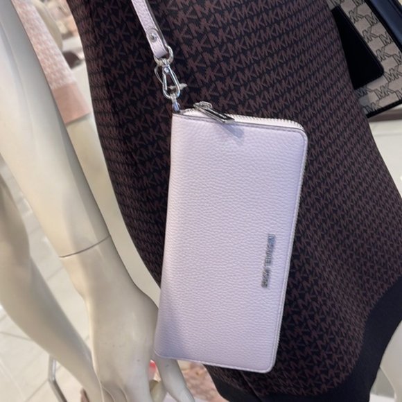 Michael Kors Jet Set Travel Large Travel Continental Wallet Leather Wristlet - Picture 16 of 16